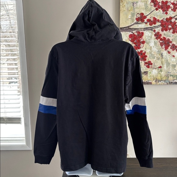The North Face striped arms lightweight hoodie - Picture 3 of 7